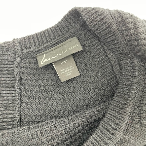 Lane‎ Bryant Black Knit Boxy Button BACK Sweater 18/20 EUC - Picture 5 of 8